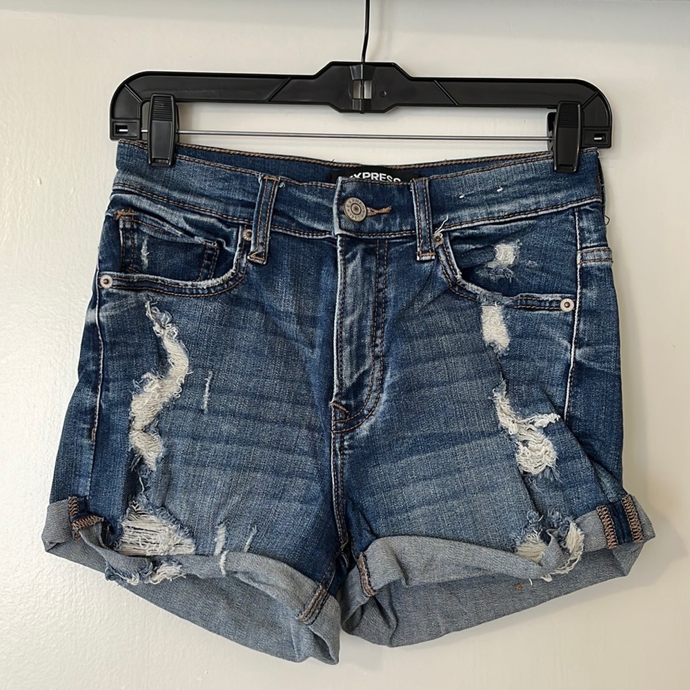 Express Stretch + High Rise Short Size 2